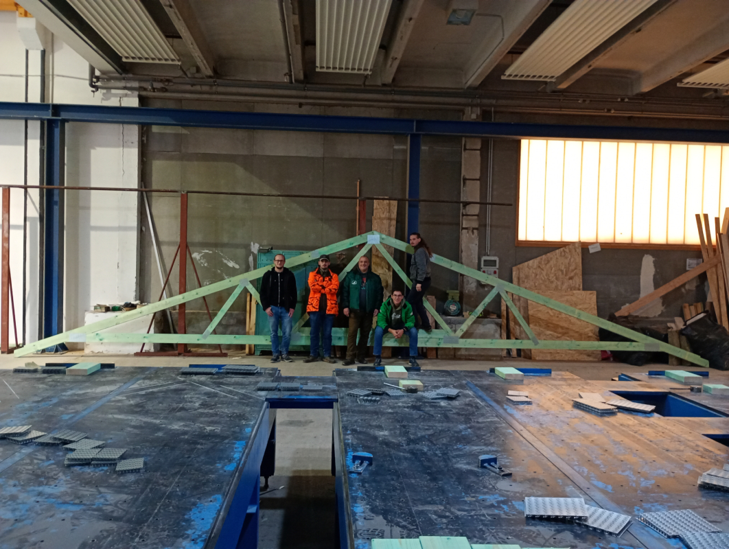 Sikeresen zárult a projekthét a faipari mérnökhallgatók részvételével a TAEG Zrt-nél Sikeresen zárult a projekthét a faipari mérnökhallgatók részvételével a TAEG Zrt-nél